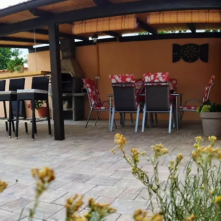 Ines Tatil Evi *
