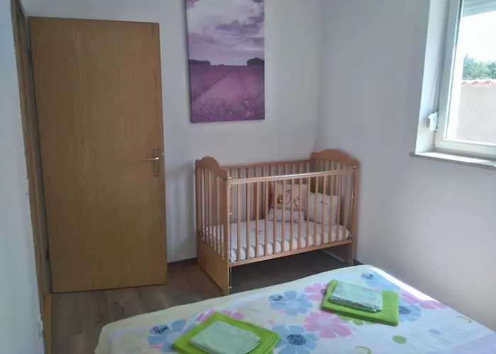 Ines Nyaraló Poreč